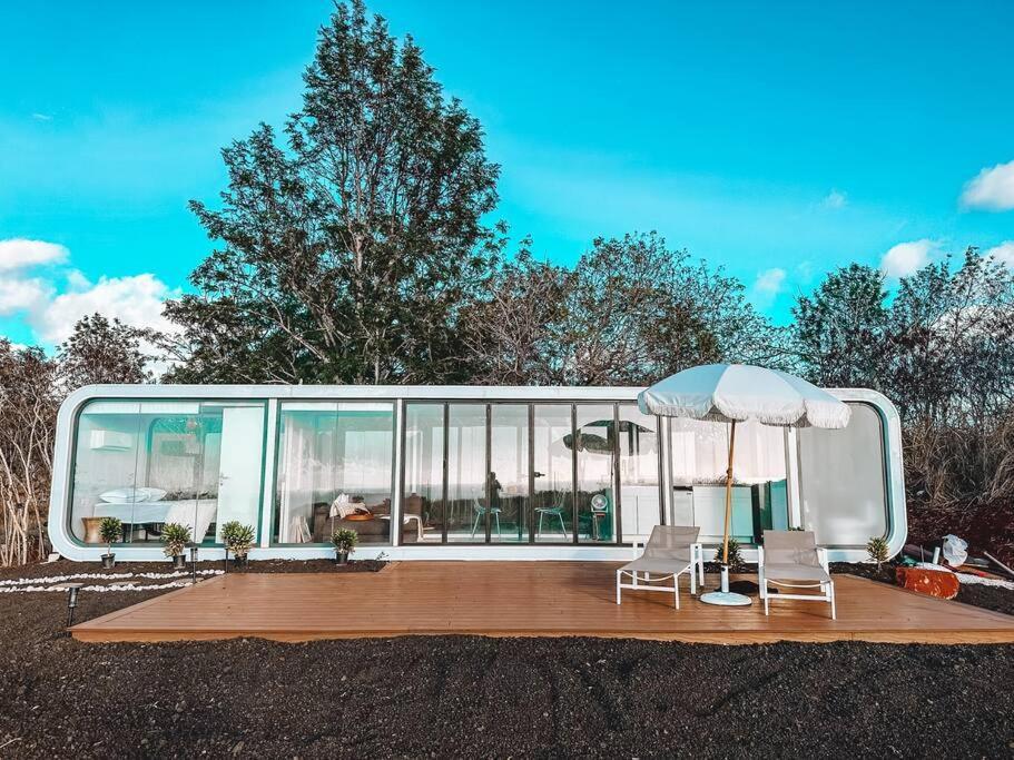 Modern Off Grid Tiny Home! Халейва Экстерьер фото